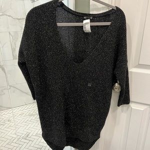 EXPRESS BLACK METALLIC VNECK SWEATER, SZ S